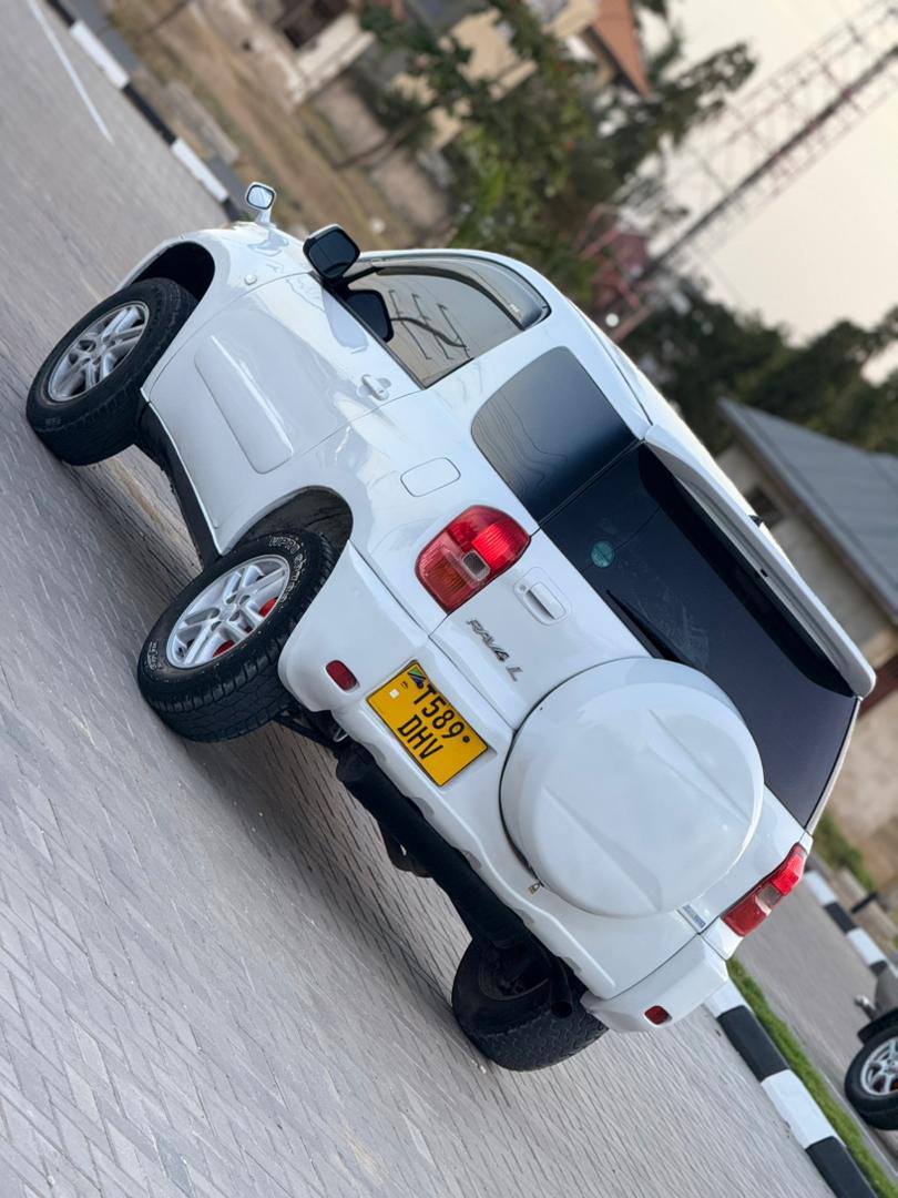 A picture of TOYOTA RAV4 KILL TIME