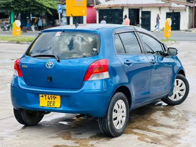 A picture of Toyota vitz new