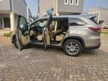 A picture of SWEET DEAL FOREIGN USED 2016 TOYOTA HIGHLANDER PRICE 18M FULL