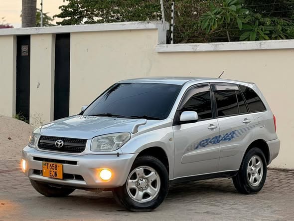 A picture of TOYOTA RAV4