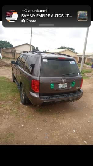 A picture of 2005 PILOT do car body is good engine and gear