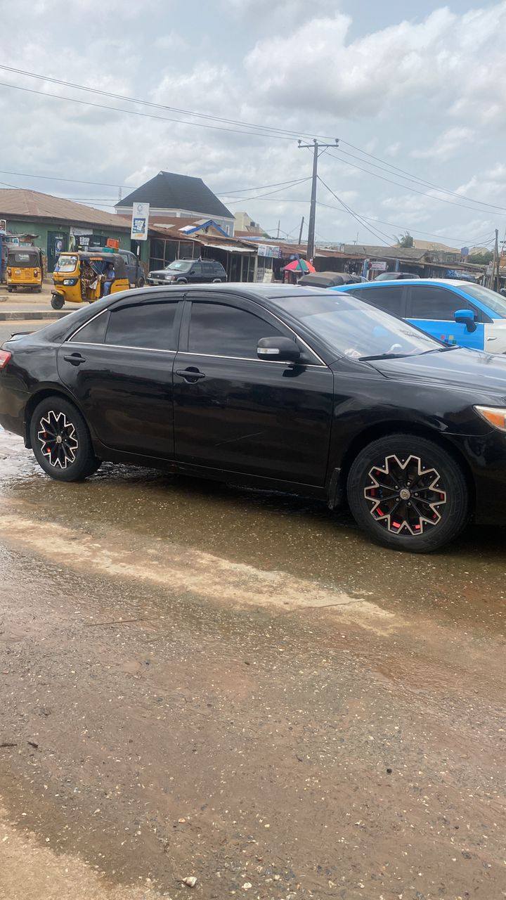 A picture of Clean Registered 2010 Toyota Camry XLE