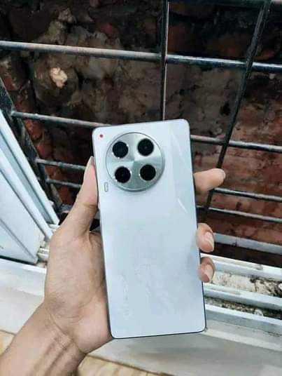 A picture of New tecno Camon 30