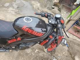 A picture of Kawasaki zzr400