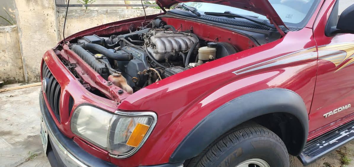 A picture of Toyota Tacoma 08123451380