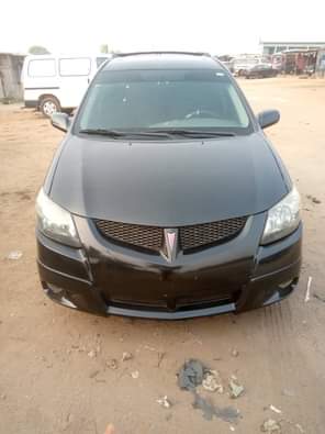 A picture of Pontiac Vibe 2004 model 4 sale Clean body and interior