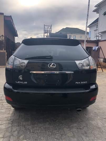 A picture of Registered Lexus Rx 330 05 Perfect condition percent guarantee nothing