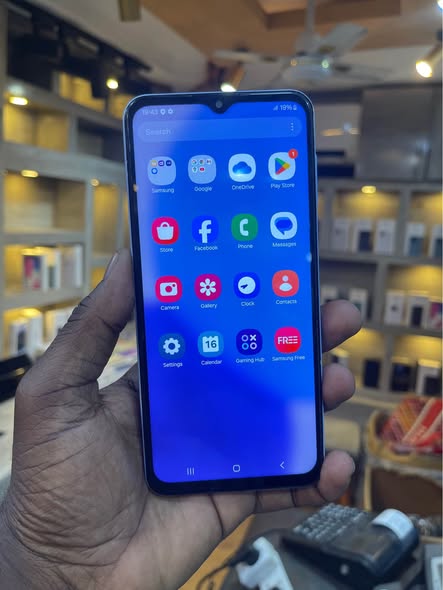 A picture of Samsung A23 64GB Price 165 000 Piga Simu tu 0747940033