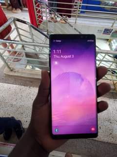 A picture of Samsung galaxy note 8 edge