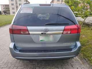 A picture of Clean Nigerian Used Toyota Sienna XLE 2005