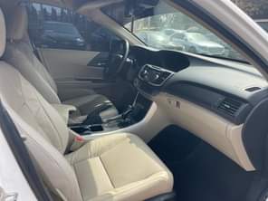 A picture of HONDA ACCORD EXL V6 Keyless Fullest Option Model 2013 Price