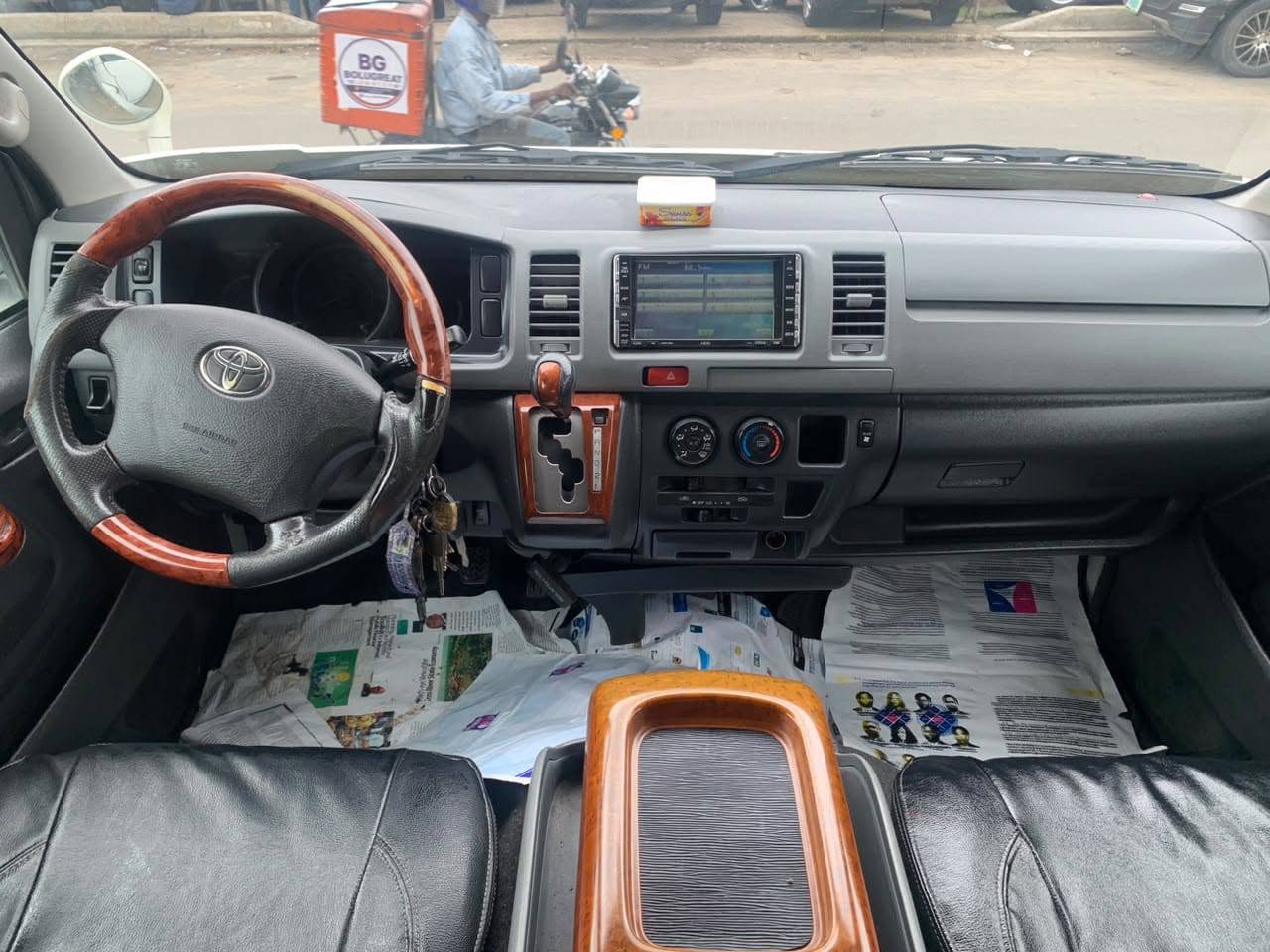 A picture of Tokunbo toyota Hiace Bus 2012