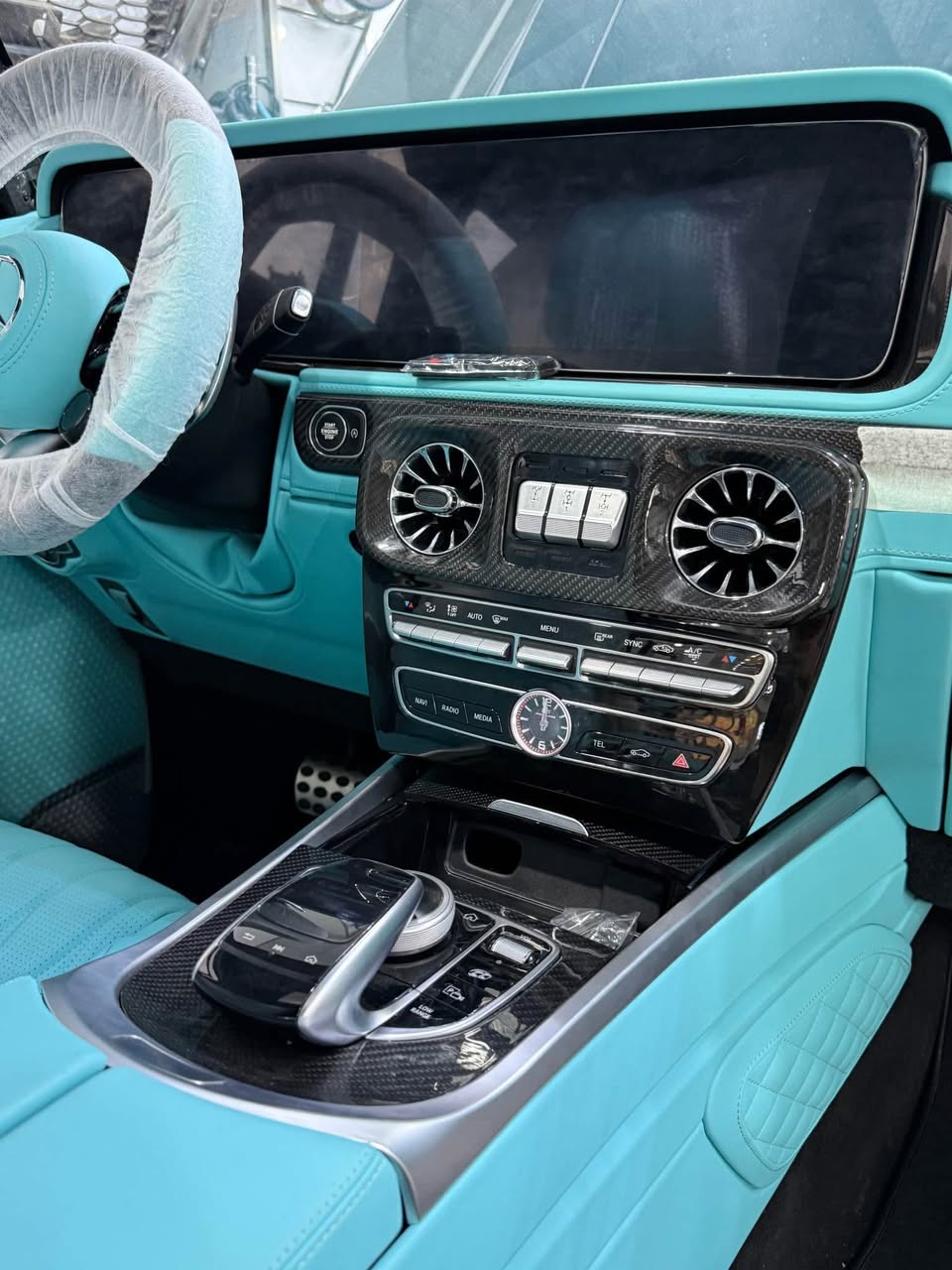 A picture of Interior kit gclass2013 update 2024 model kit Complete Available welcome