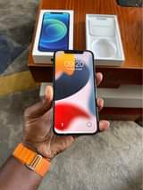 A picture of iPhone 12 128GB Dual sim