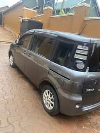 A picture of Toyota Sienta