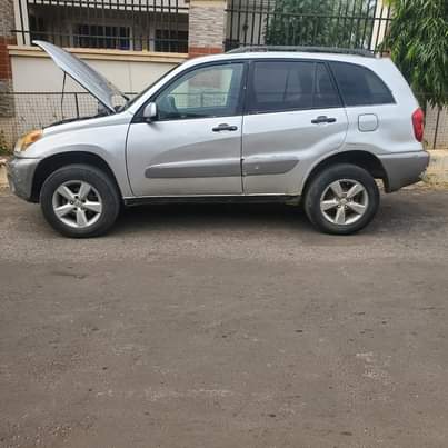 A picture of HOT DEAL TOYOTA RAV 4 2005 PRISTINE CONDITION Unscrewed V4