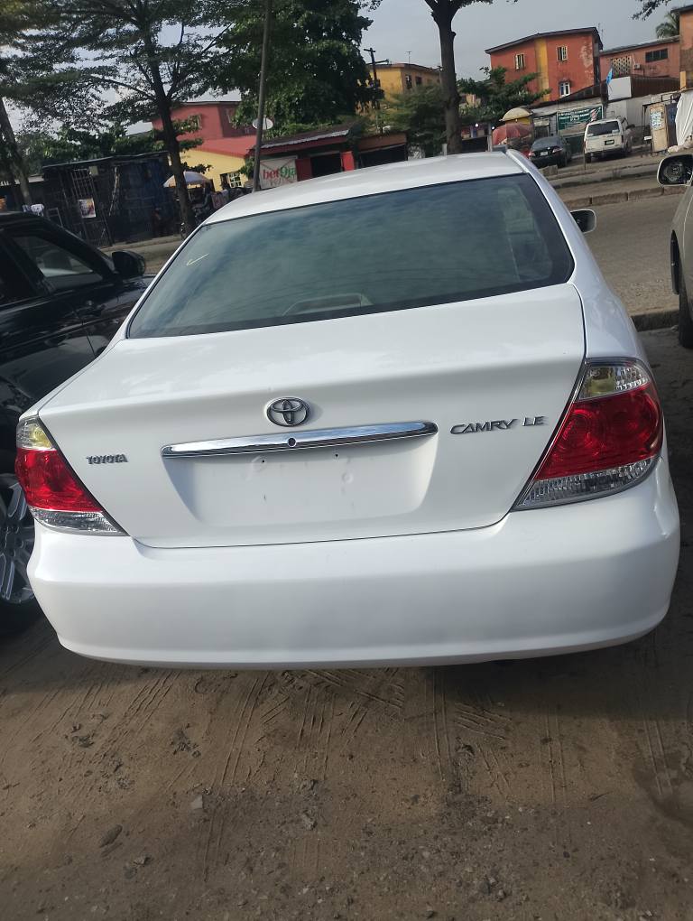 A picture of 2005 Toyota Camry tokumbo LE Price 7.9m Location Amuwo odofin