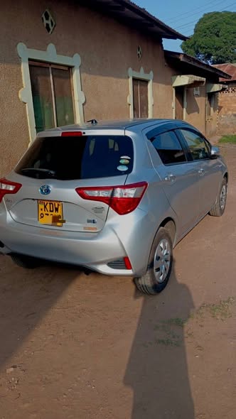 A picture of Vitz for sale 0748428804