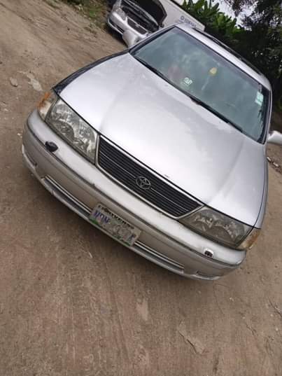 A picture of SHARP 1999 MODEL TOYOTA AVALON First Body Sound Engine Smooth