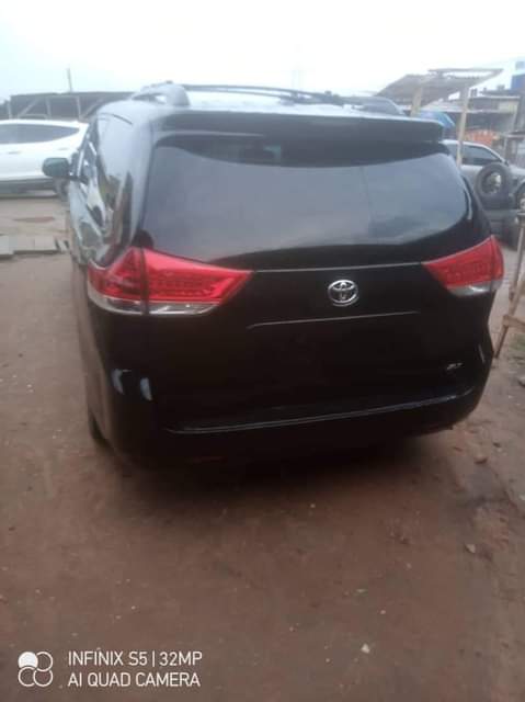 A picture of 2020 Toyota Sienna