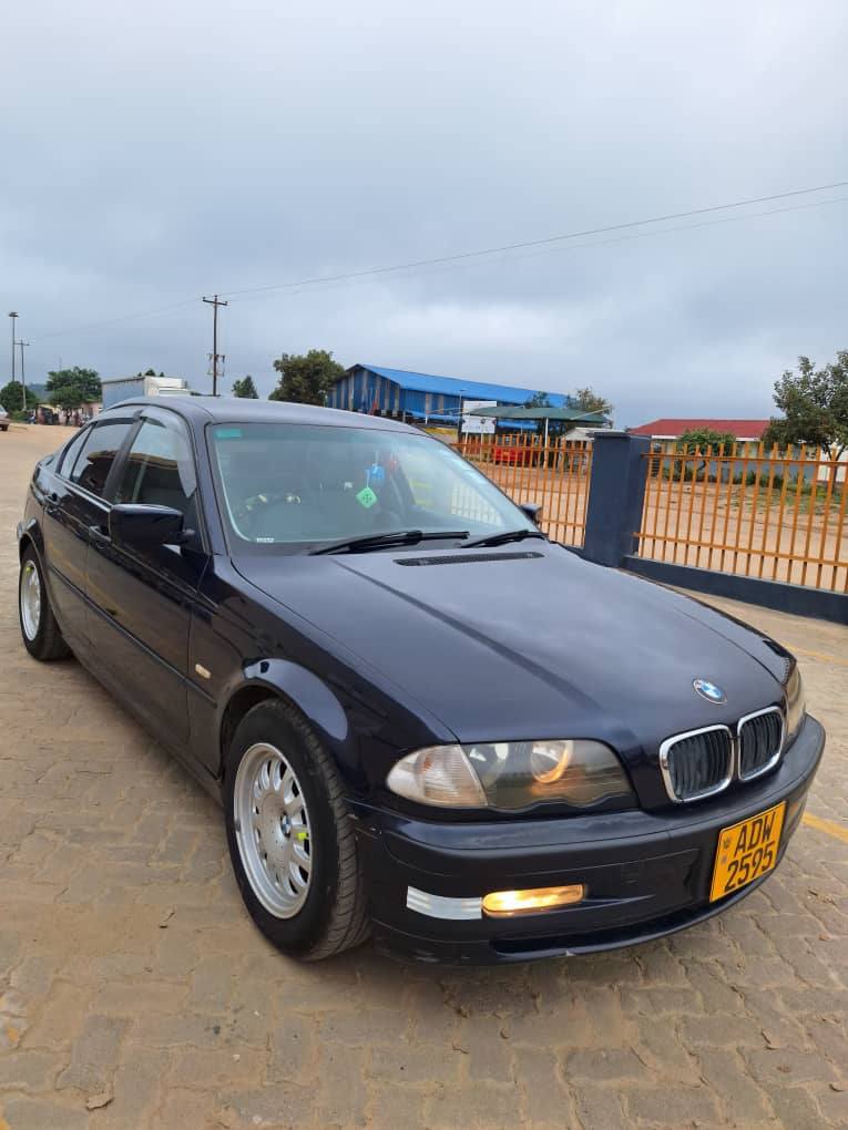 classifieds/cars bmw