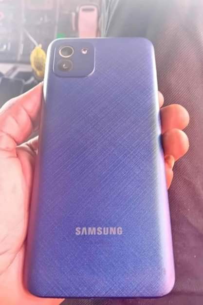 A picture of SAMSUNG A03