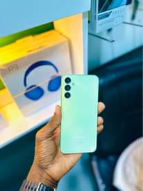 A picture of SAMSUNG A24 128GB