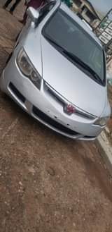 A picture of Clean and sound 2006 Honda civics Nothing to fix 1