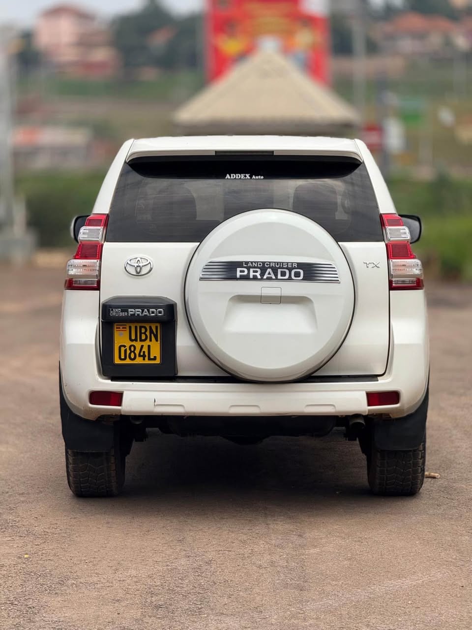 A picture of Toyota Landcruiser TX 2017 3.0 diesel Manual transmission