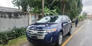 A picture of Ford Edge 2011 Pano roof Thumbstart Sound system Gear A