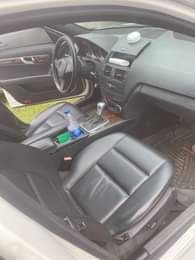 A picture of 2009 model Super clean Benz C 300 used but not
