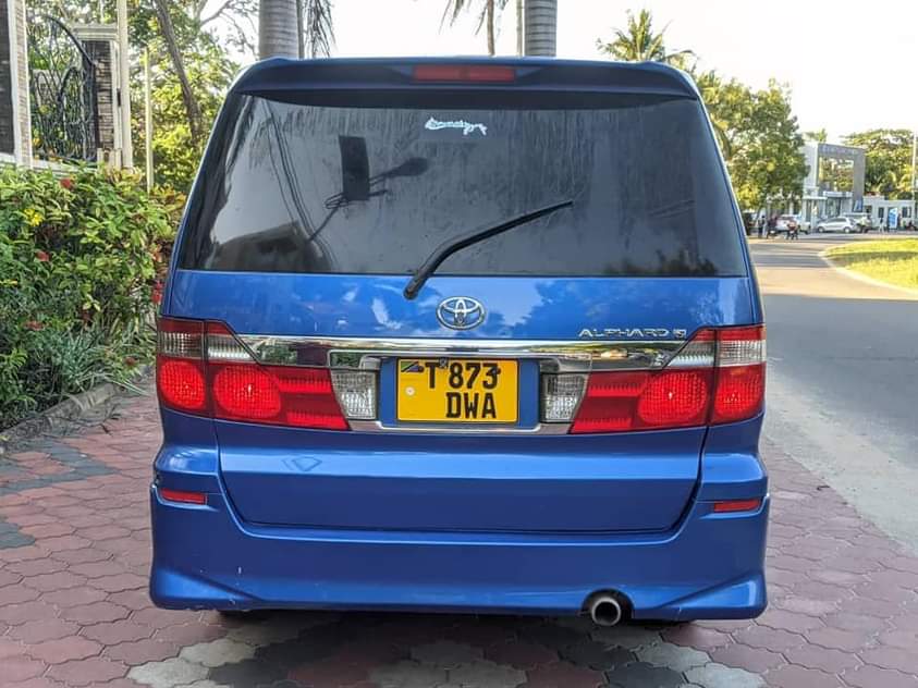 toyota alphard