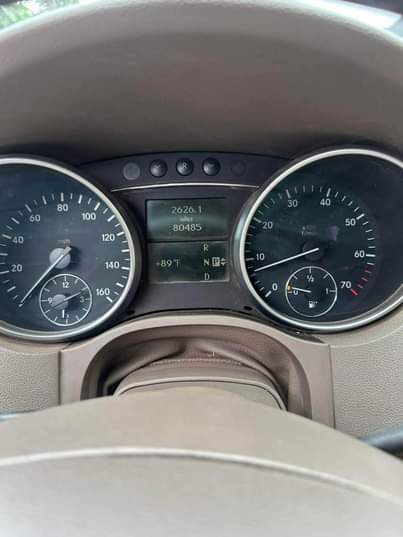 A picture of 2006 MBenz ML350 4matic Registered