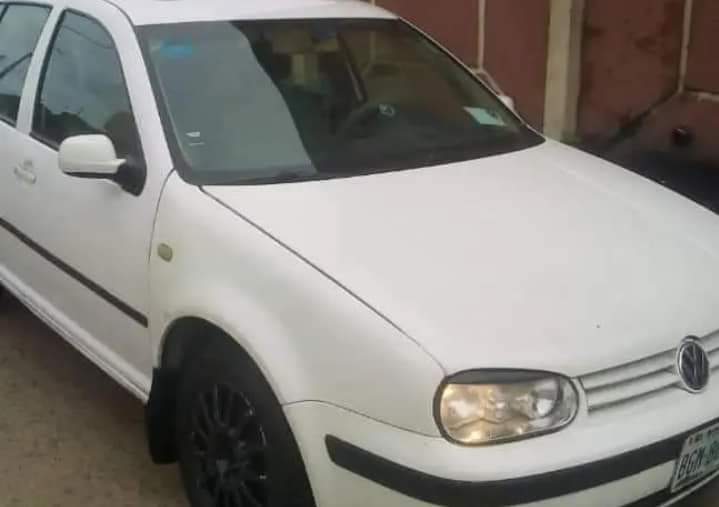 A picture of Volkswagen golf 2006 Automatic gear AC is working Engine and