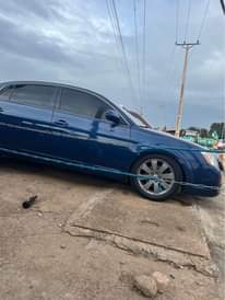 A picture of Toyota Avalon