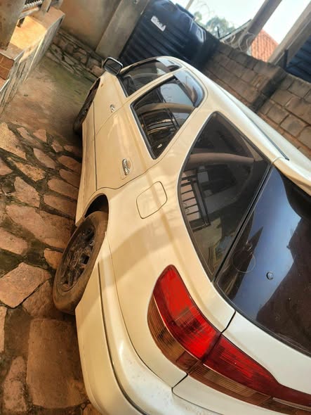 A picture of Toyota vista
