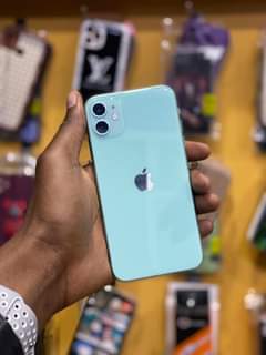 A picture of IPHONE 11 FACE TRUE TONE GB64 AINA KIPRNGEKE CLEAN MNO