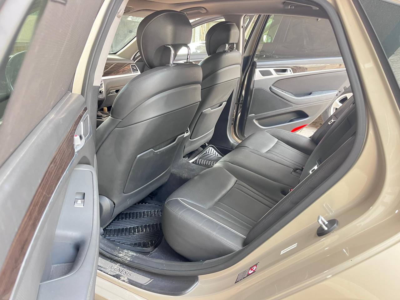 A picture of 2015MODEL FOREIGN USED Hyundai Genesis 3 8 Luxury Sedan