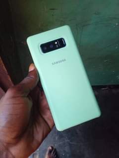 A picture of Samsung note8