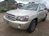 A picture of 2004 TOYOTA Highlander
