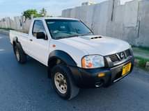 A picture of Nissan hardbody