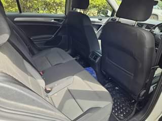 A picture of Volkswagen golf 7 still in the market at 32m now