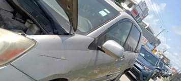 A picture of Toyota sienna 04