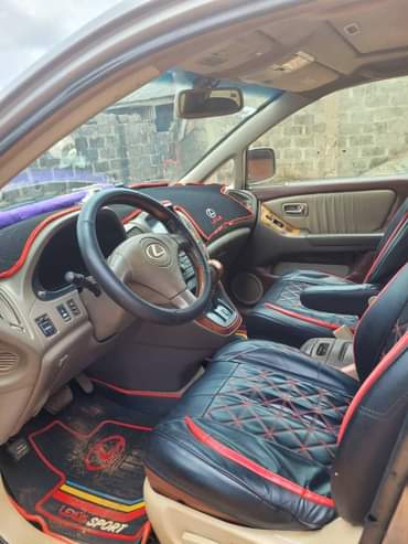 A picture of 2002 Lexus Rx300 Price slash to 2 6m Location Agbara