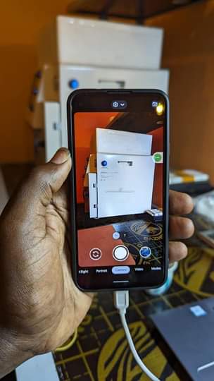 A picture of GOOGLE PIXEL 4A BEI SAFI NIPE HELA YAKULA SIKUKUU PIGA