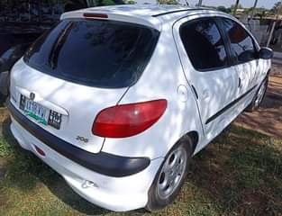 A picture of PEUGEOT 206
