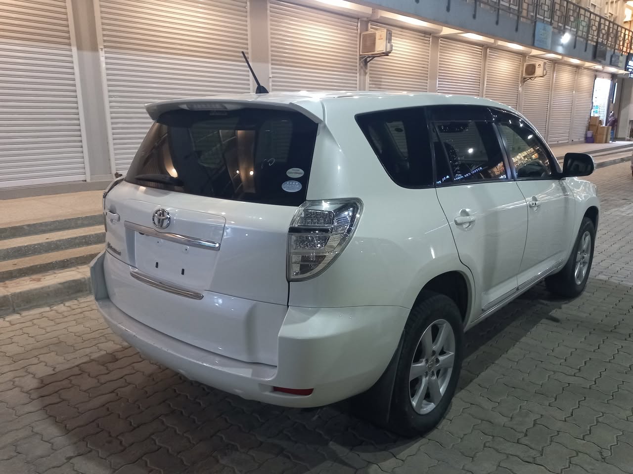 A picture of TOYOTA VANGUARD