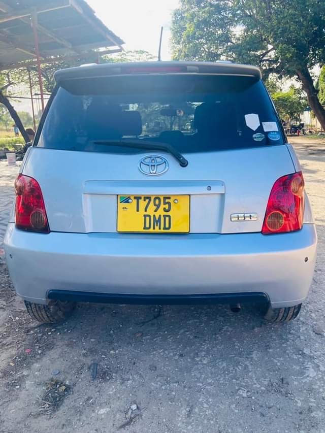 A picture of TOYOTA IST DMD Year 2004 Engine 1290cc Low Milleage Tairi