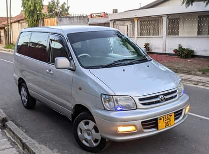 A picture of Noah old model