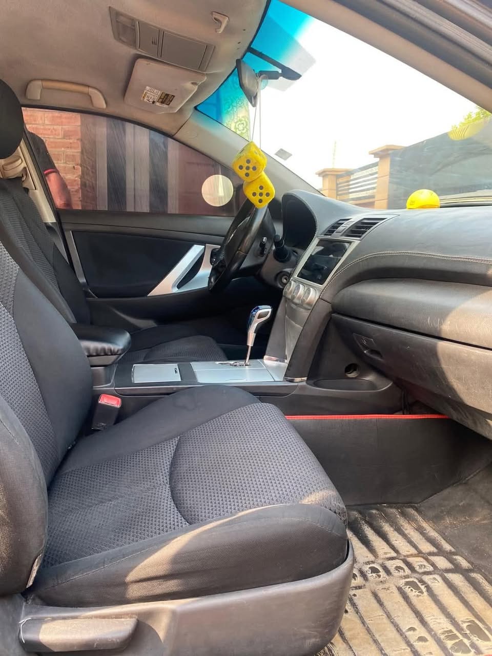 A picture of 2010 TOYOTA CAMRY SPORT